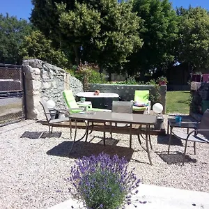 Les Tilleuls Couette-café Charroux-dʼAllier